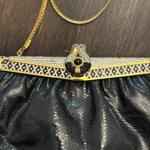 Vintage Black and Gold Clutch Bag - Picture 8 of 14